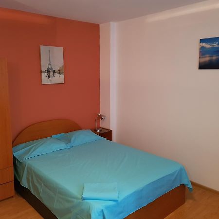 Rent House Unirii Appartamento Bucarest Esterno foto