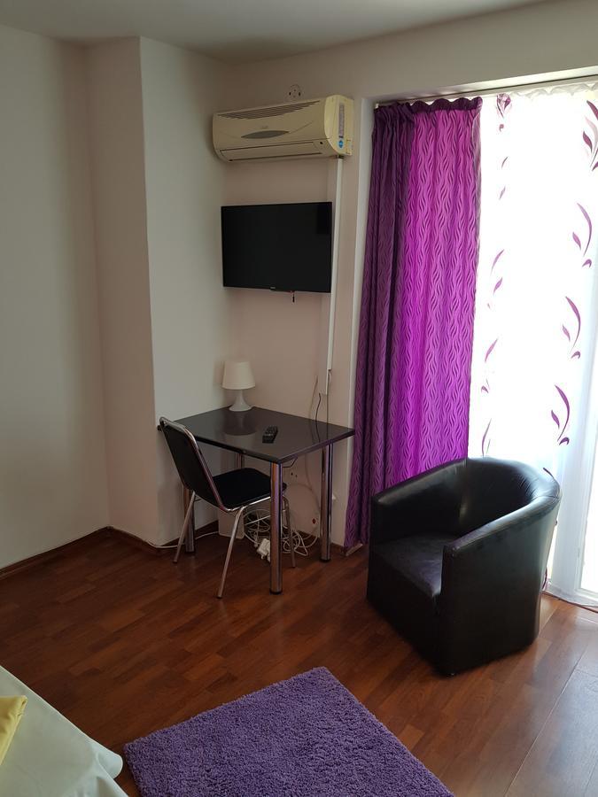 Rent House Unirii Appartamento Bucarest Esterno foto